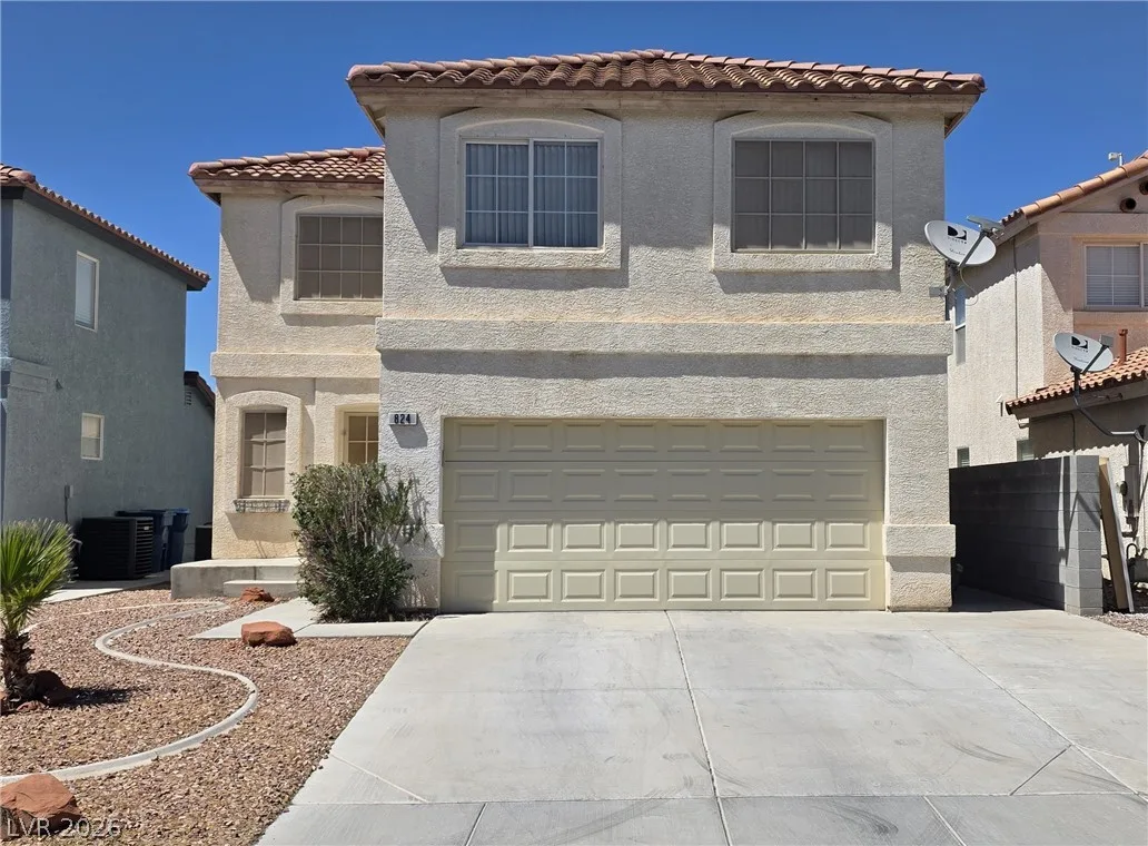 824 Ribbon Grass Avenue — photo 2