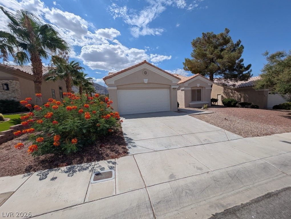 2829 Vista Butte Drive — photo 1