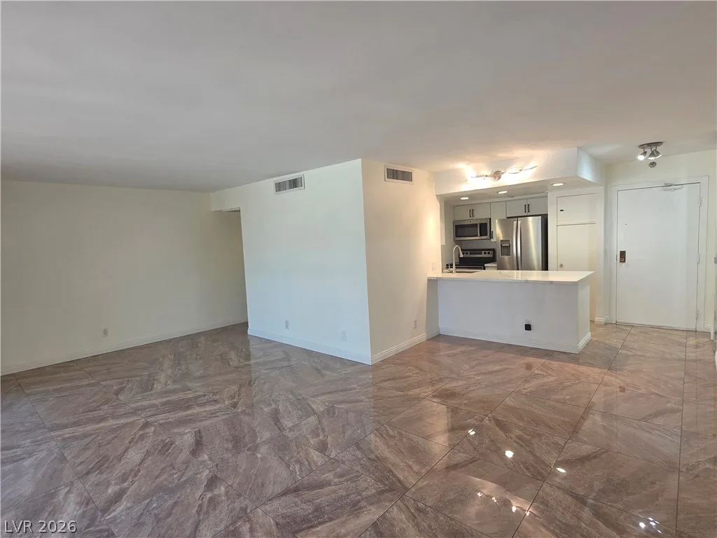 205 East Harmon Avenue 223 — photo 3