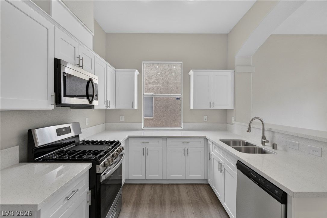 1836 Fossil Butte Way — photo 3