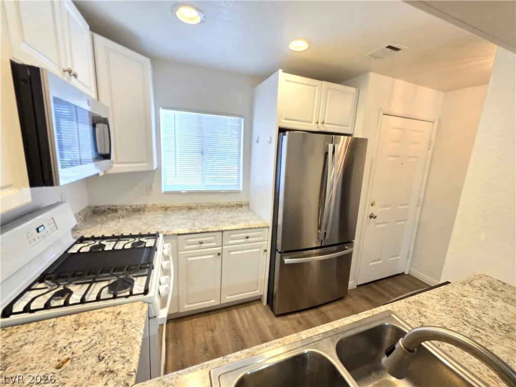 5000 Red Rock Street 223 — photo 4