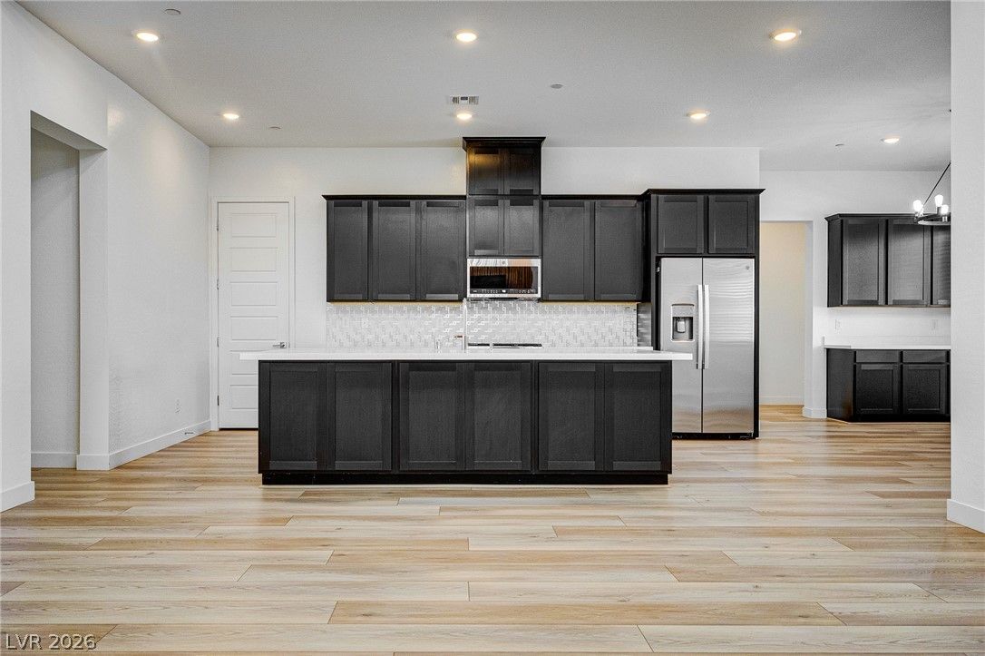 372 Portia Village Drive — photo 5