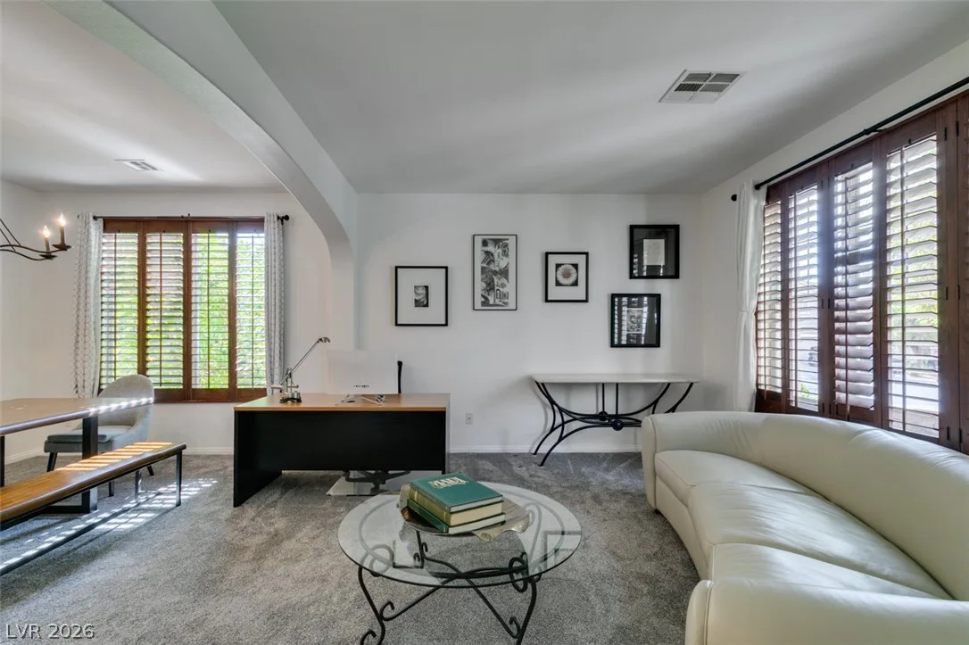 10206 Timberline Peak Avenue — photo 5