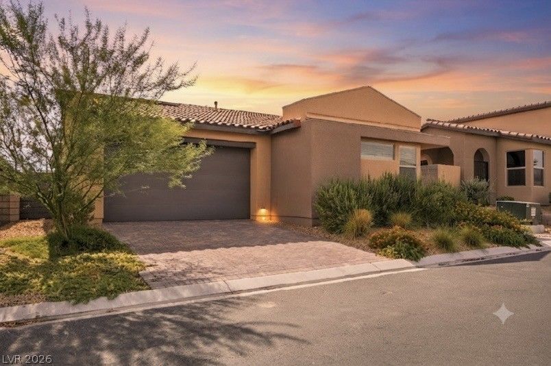 9958 Egan Valley Street — photo 2 of 35