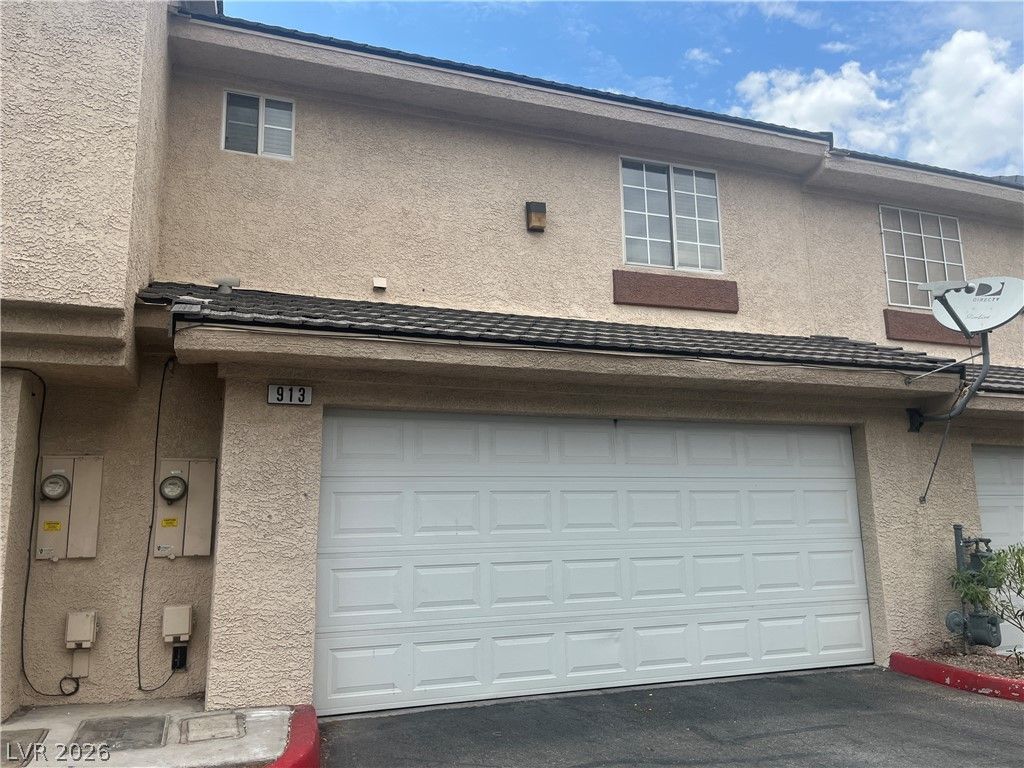913 Nevada Sky Street — photo 3