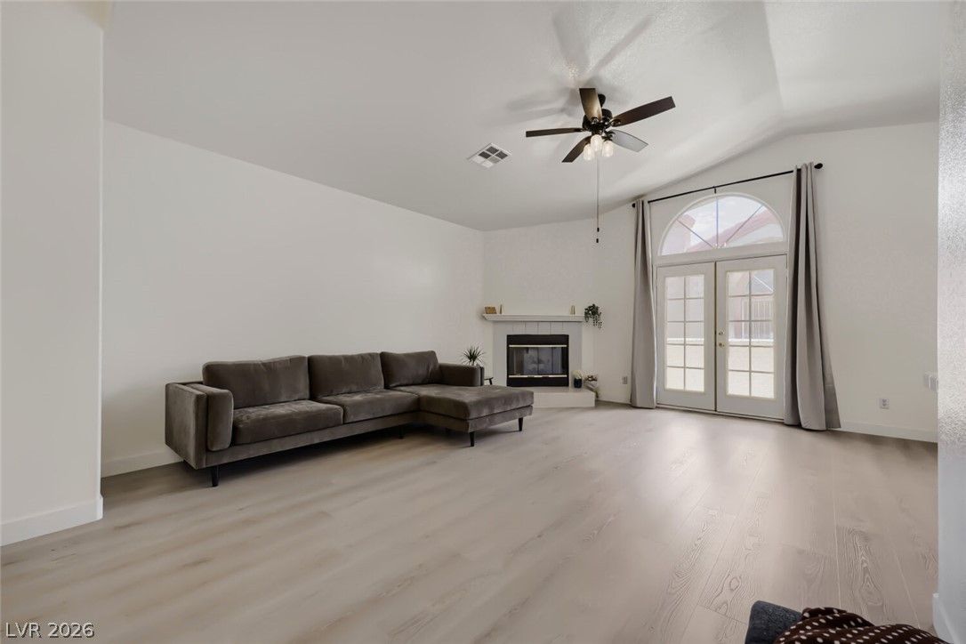 8301 Boseck Drive 232 — photo 4 of 28