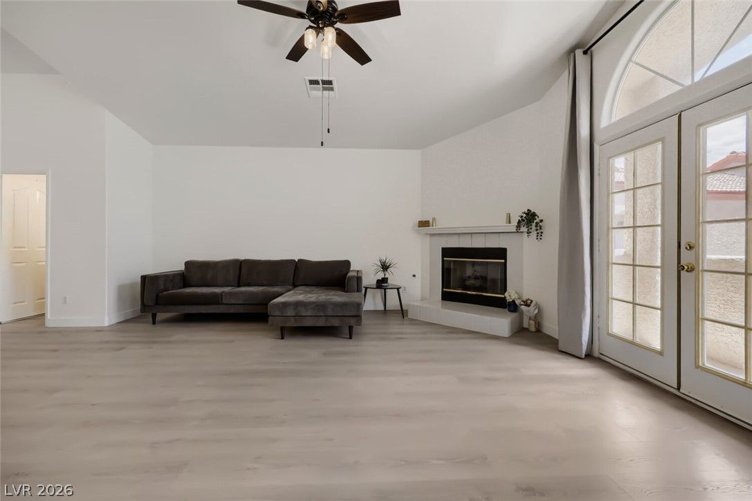 8301 Boseck Drive 232 — photo 5 of 28