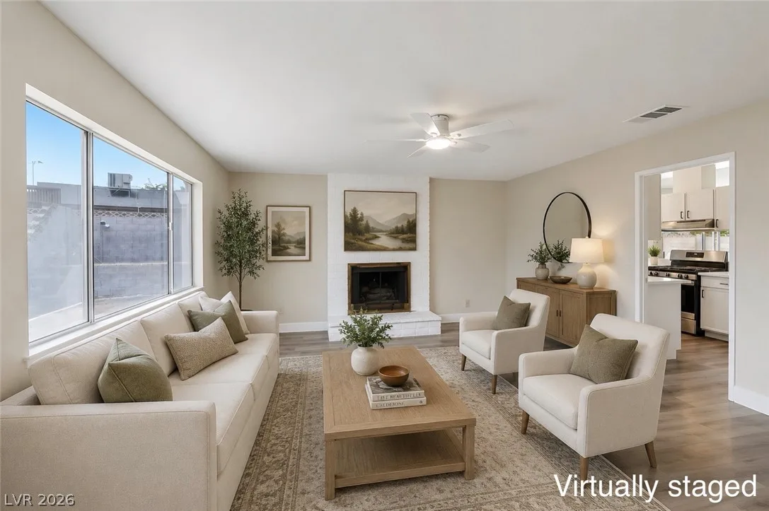 204 Breeze Street — photo 3