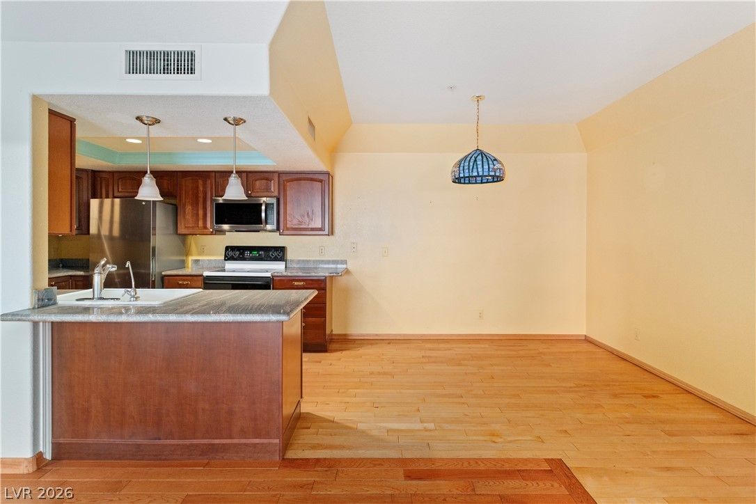 3550 Bay Sands Drive 2103 — photo 5