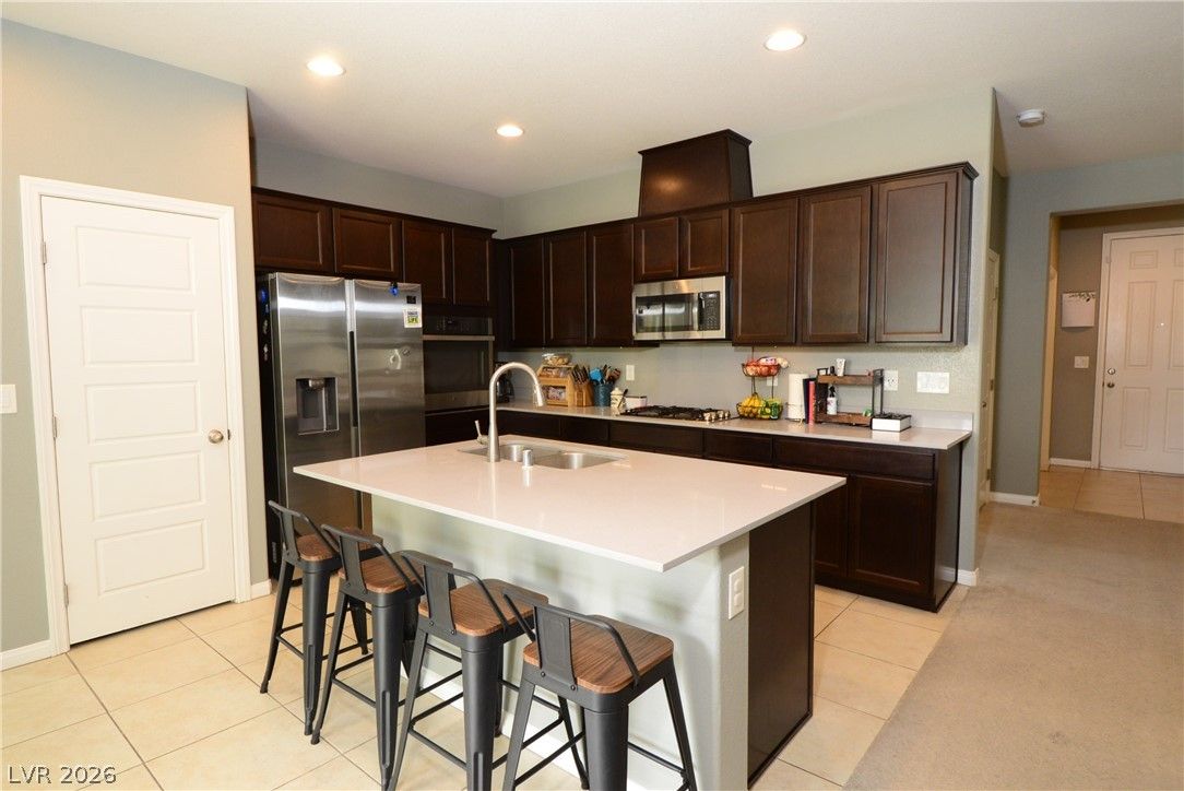 10281 Pond Pine Avenue — photo 3