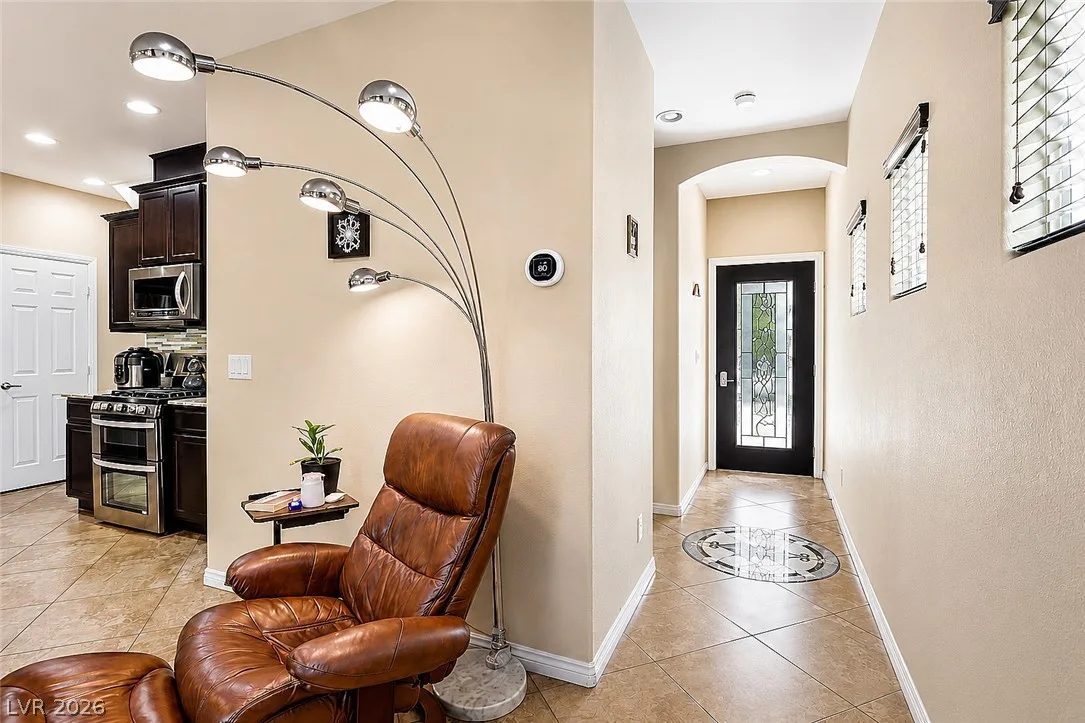 2815 Rough Green Street — photo 4