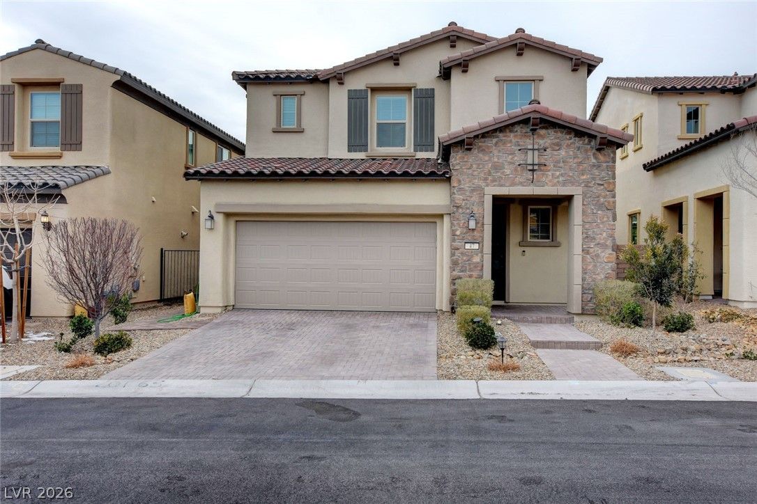 47 Berneri Drive — photo 1