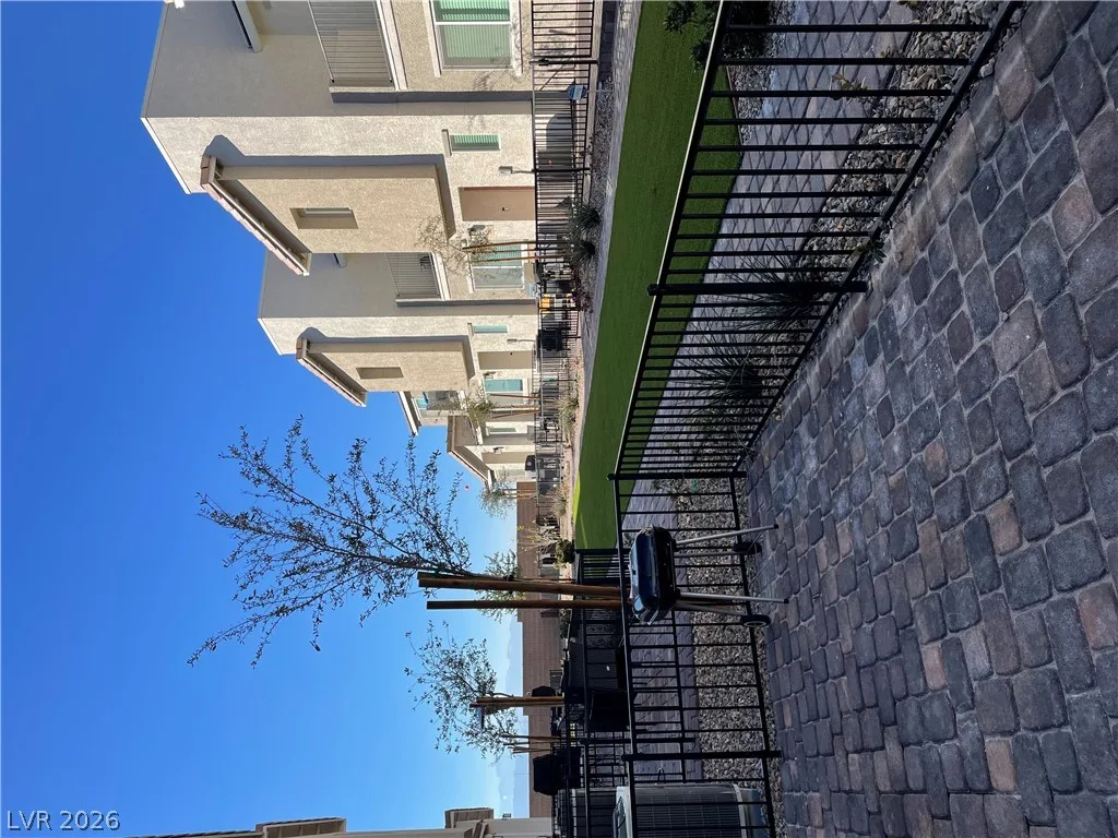 2628 Canary Yellow Court — photo 5