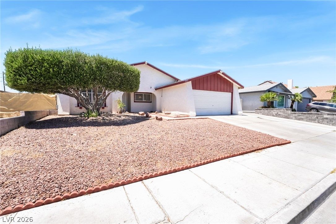 3983 Redwood Street — photo 2