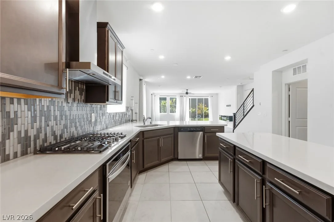 3749 Battipaglia Avenue — photo 3