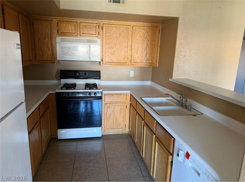 8450 Alta Drive 230 — photo 4