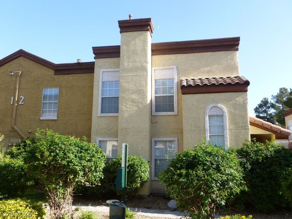 2801 North RAINBOW BL Boulevard 241 — photo 1