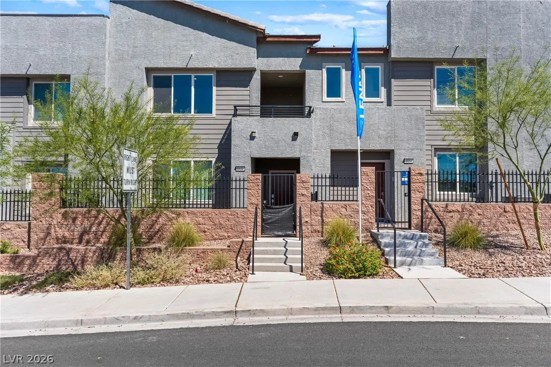 1031 Presley Ridge Street — photo 2