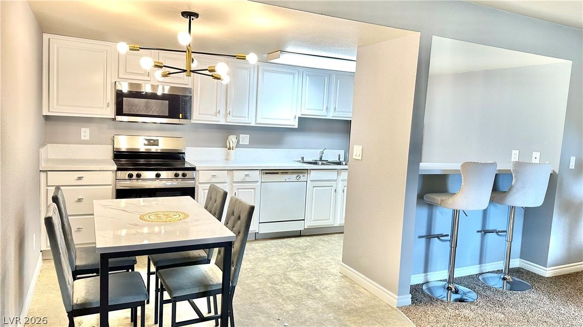 4410 Sandy River Drive 23 — photo 4 of 9