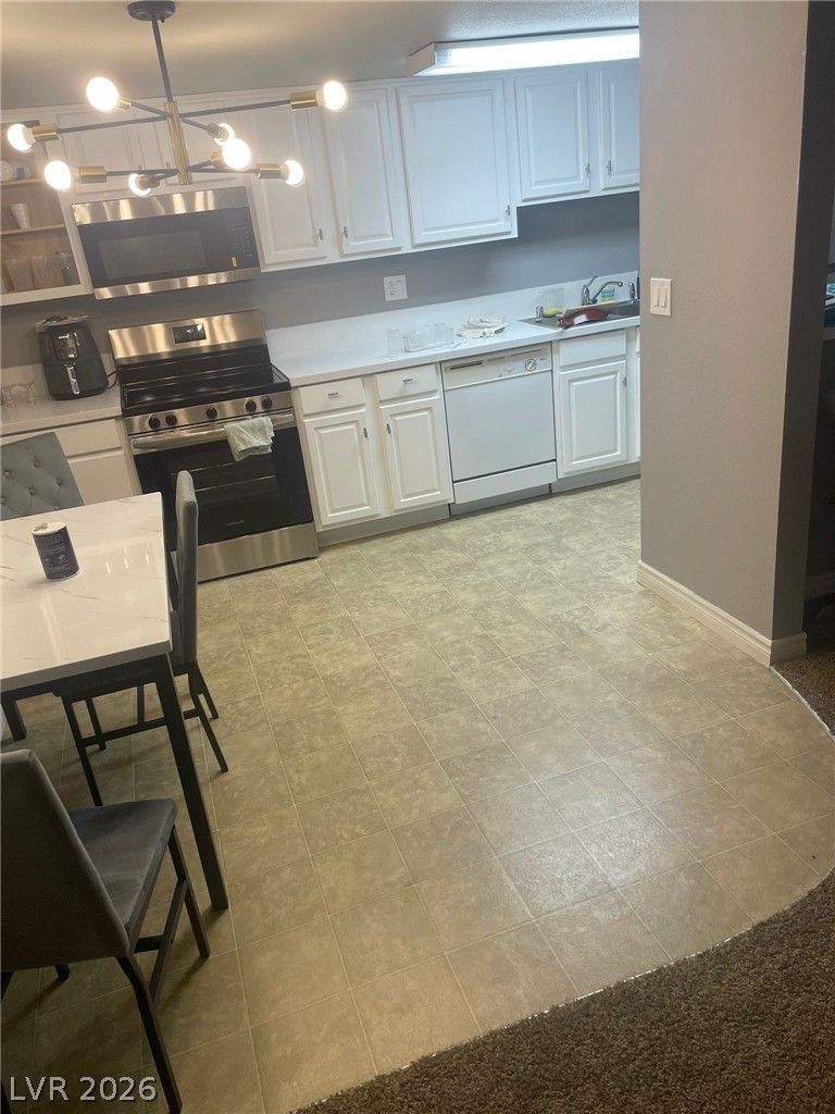 4410 Sandy River Drive 23 — photo 5 of 9