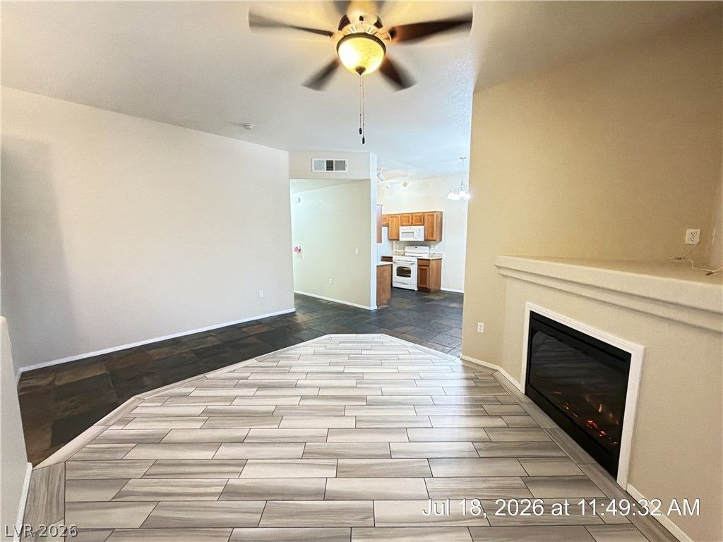 8805 Jeffreys Street 1072 — photo 4