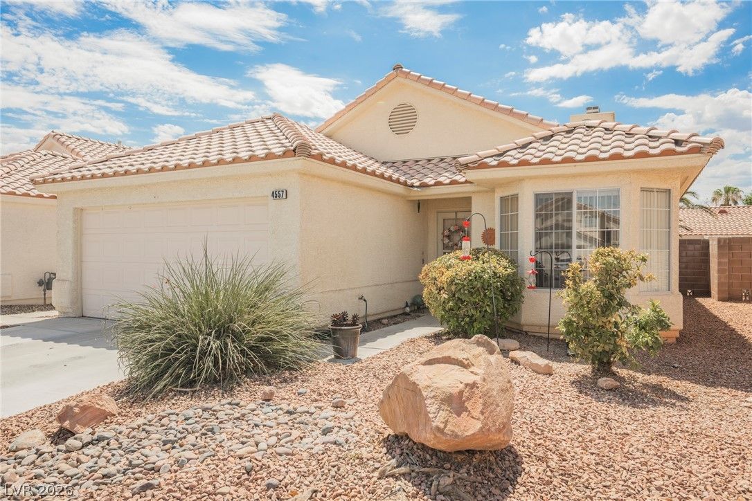 4557 Rapallo Court — photo 3