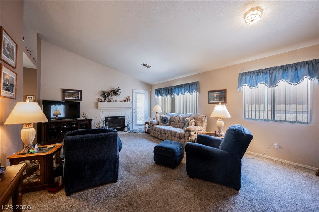 4557 Rapallo Court — photo 5