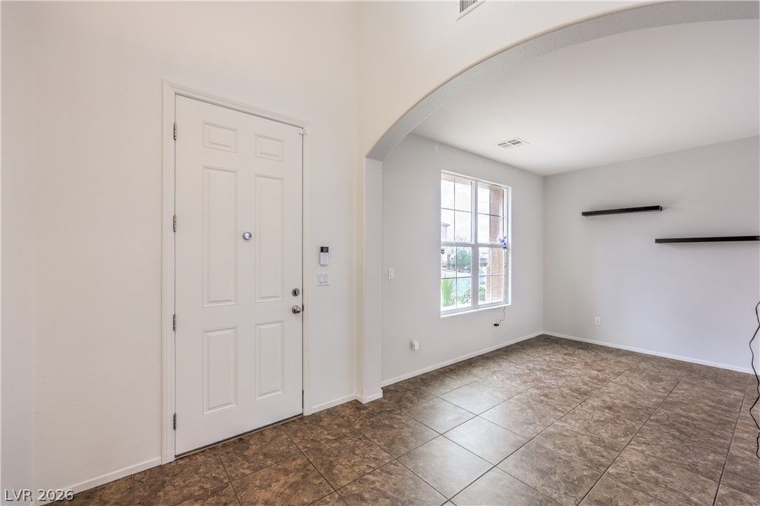 6425 Trautman Court — photo 5
