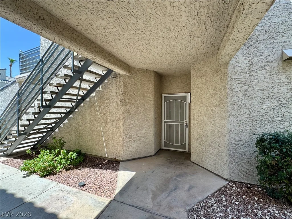 6250 West Flamingo Road 48 — photo 2
