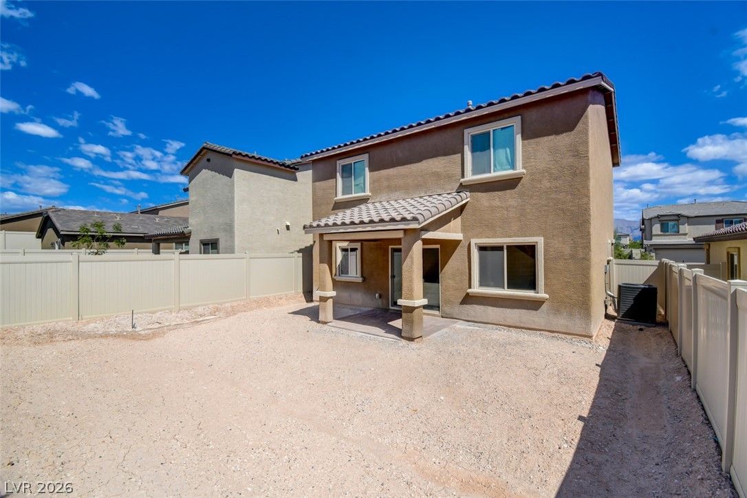 1705 Cowboy Path Avenue — photo 4