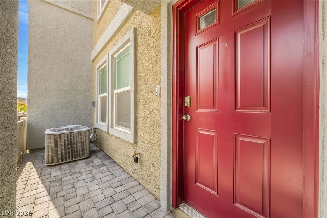 3717 Celesta Vista Avenue — photo 3