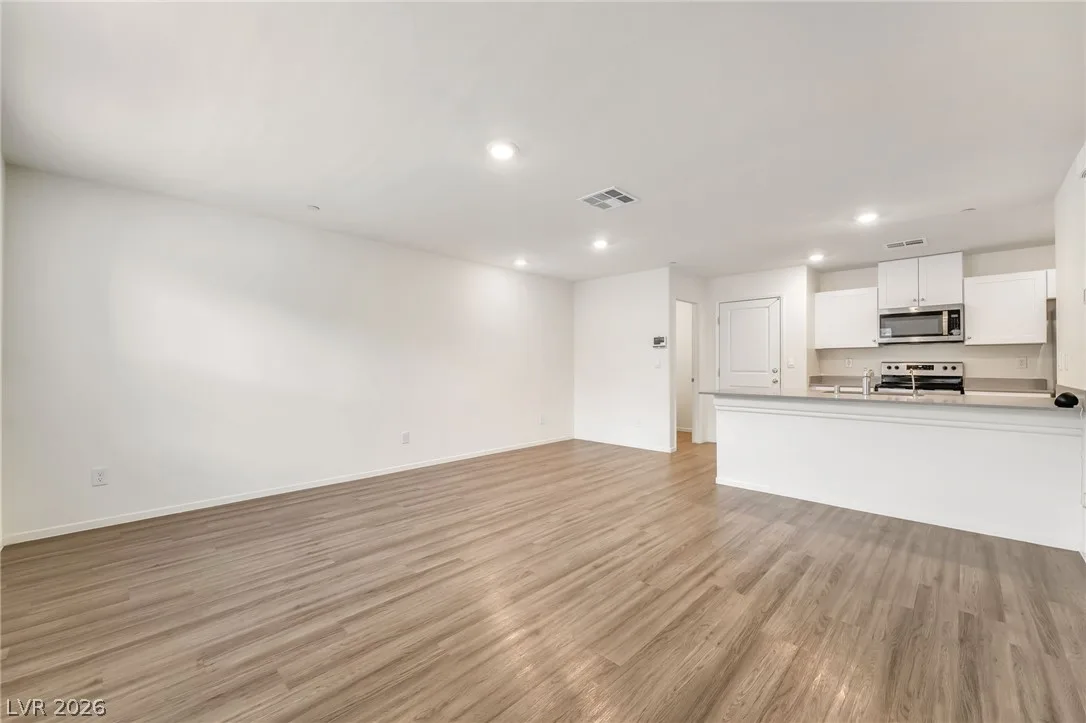 3717 Celesta Vista Avenue — photo 4