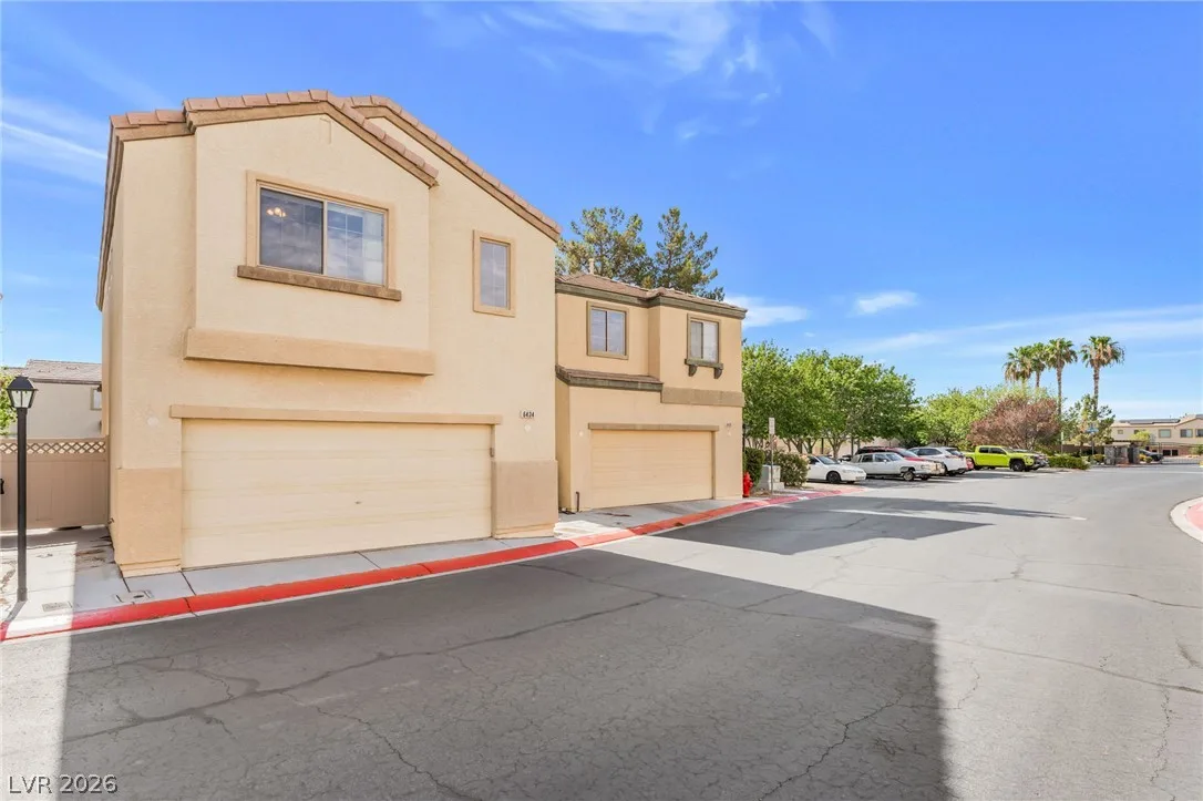 6434 Buttercup Creek Street — photo 5
