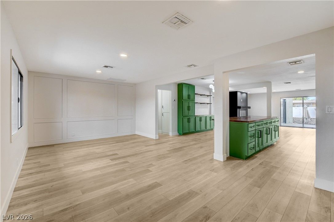 1032 Howard Drive — photo 5