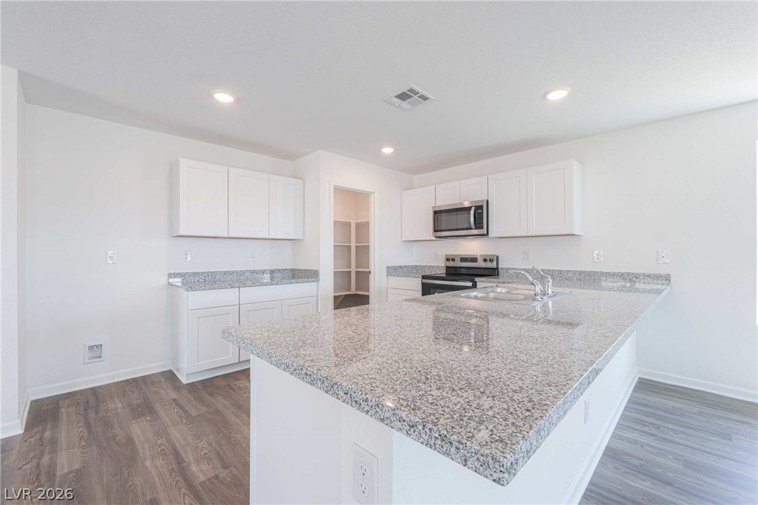 653 South Dyani Drive — photo 5