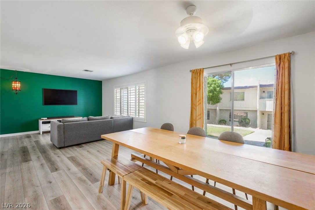 769 Anne Lane — photo 4 of 29