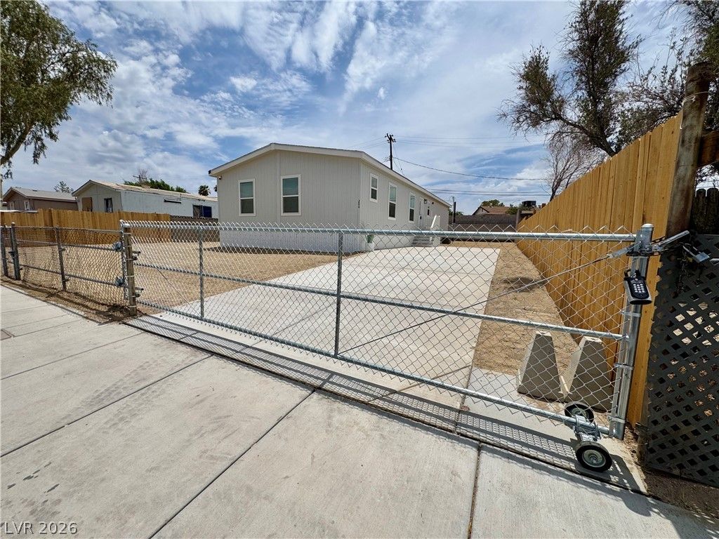 204 Mojave Lane — photo 1
