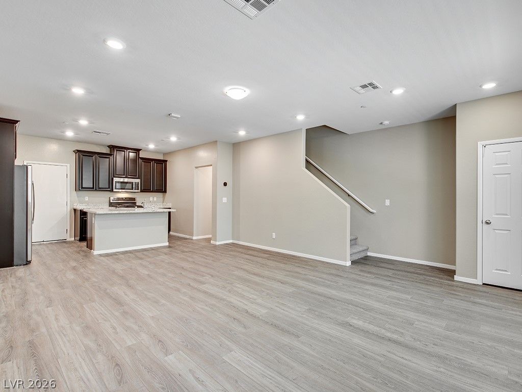 6238 Mavora Lakes — photo 3
