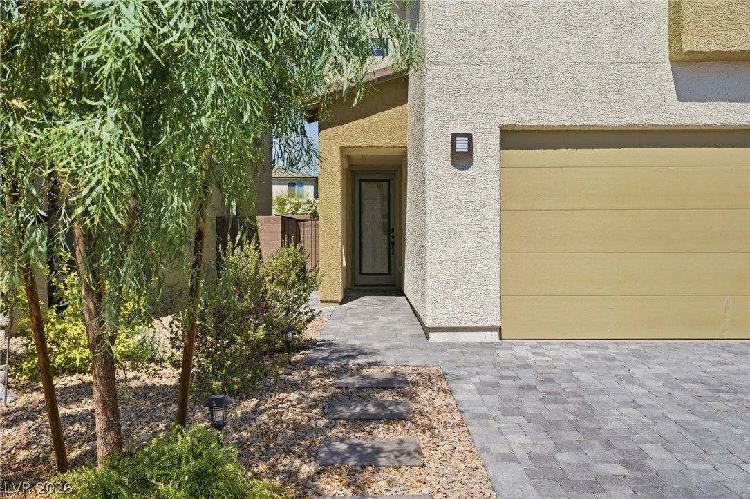 8025 Texas Hills Street — photo 3
