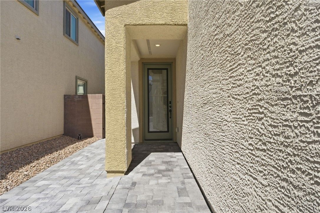 8025 Texas Hills Street — photo 4