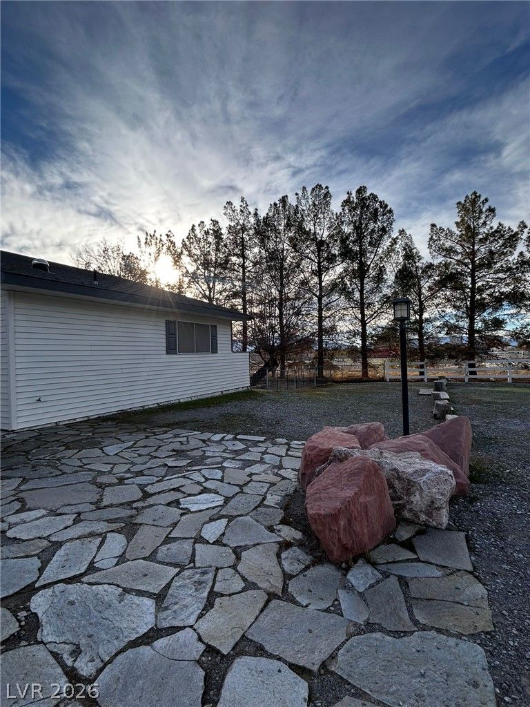 2481 East Falcon Street — photo 4