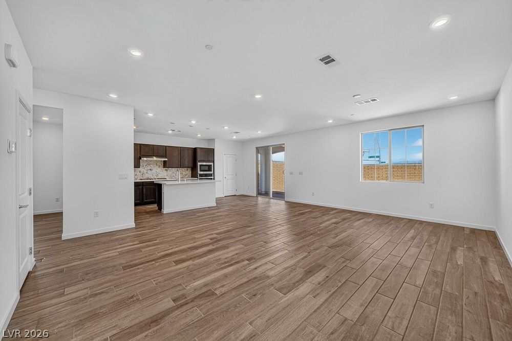 123 Tardando Avenue — photo 3