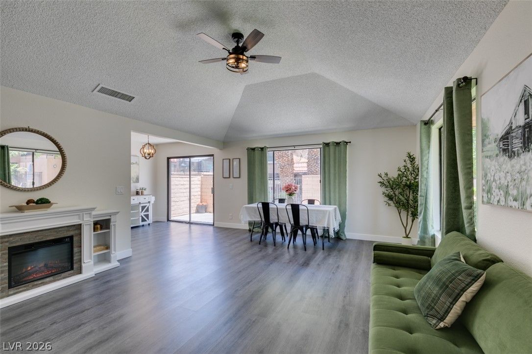 301 Misty Isle Lane A — photo 1