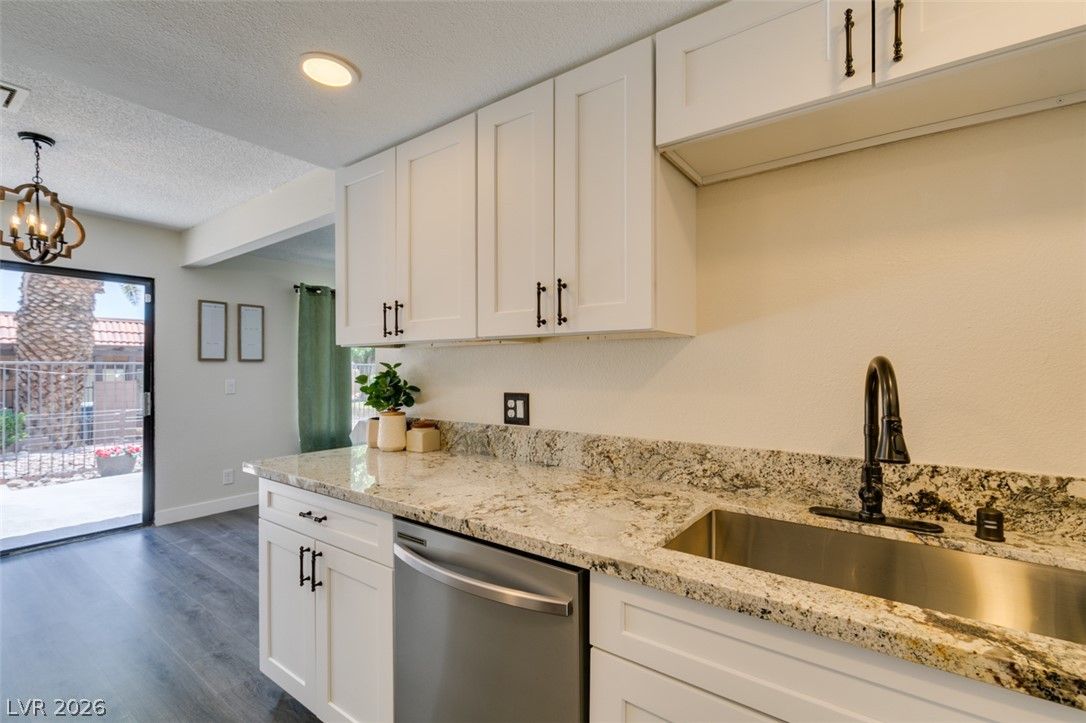 301 Misty Isle Lane A — photo 5