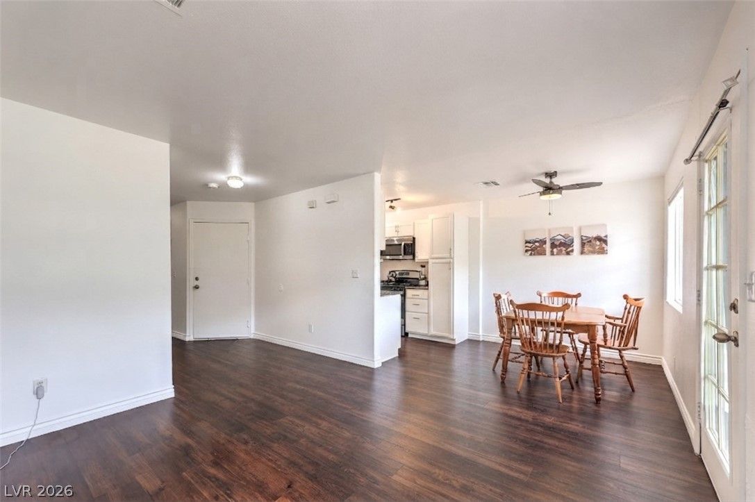 5330 East Charleston Boulevard 44 — photo 2