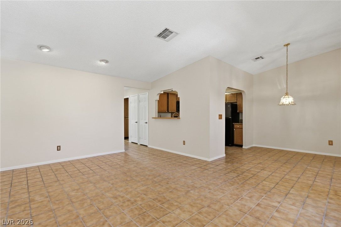 1751 East Reno Avenue 221 — photo 5 of 22