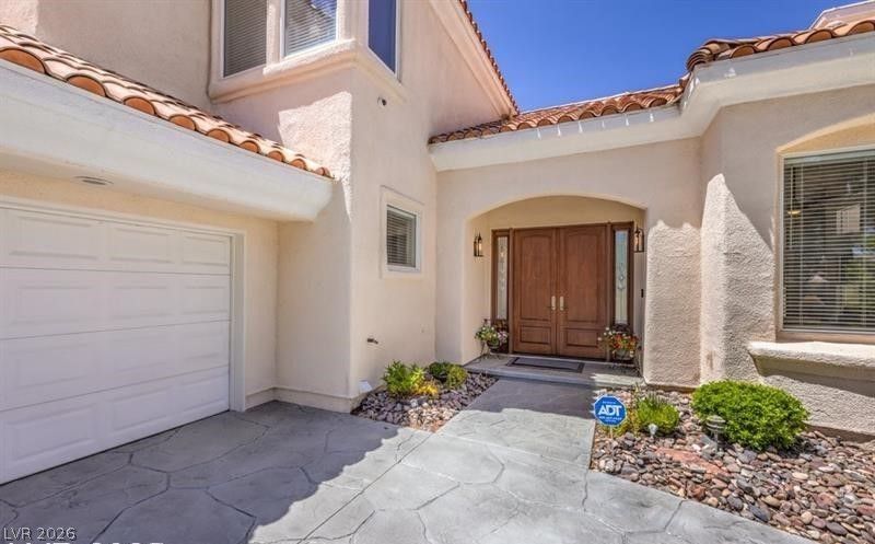 8900 Rainbow Ridge Drive — photo 2