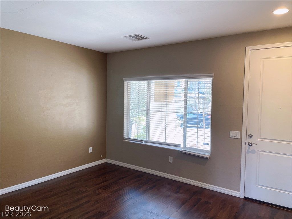 5704 Shadow Bend Drive — photo 3