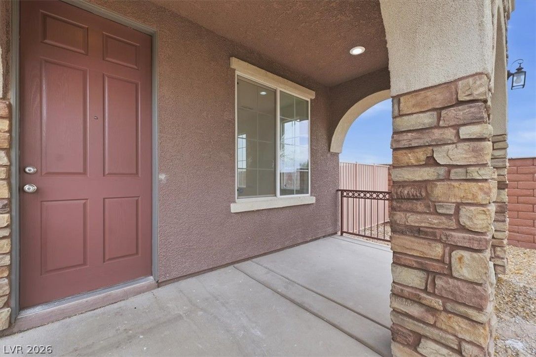 8604 Splendid Leaf Court — photo 3