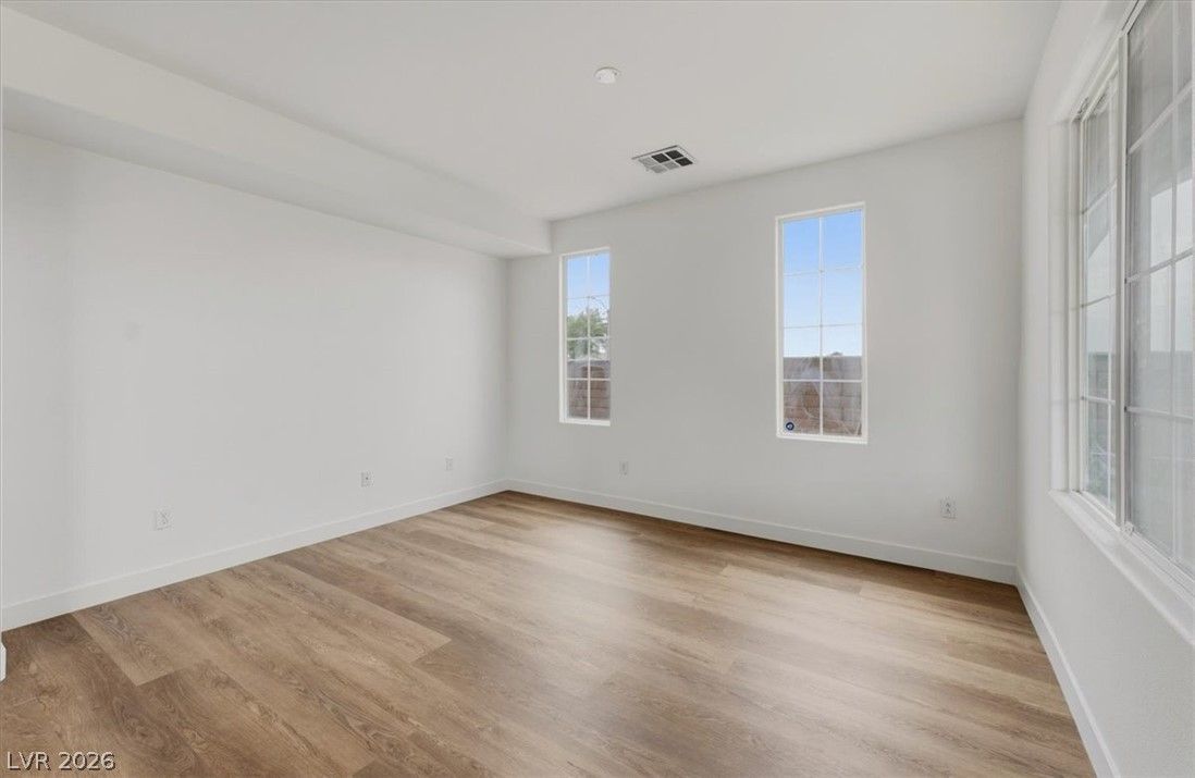 8604 Splendid Leaf Court — photo 4